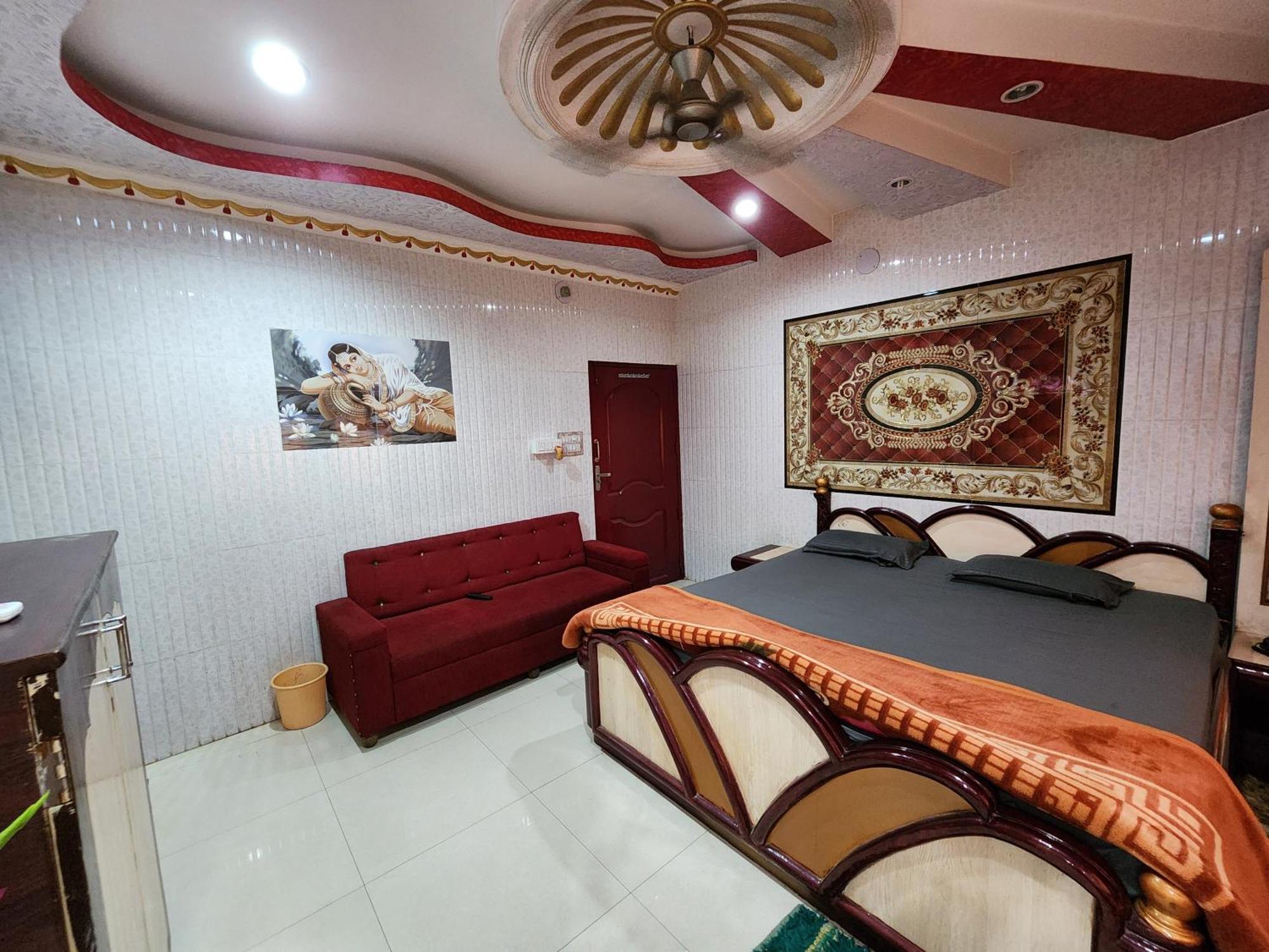 Hotel Shri Durga Baripada Bagian luar foto