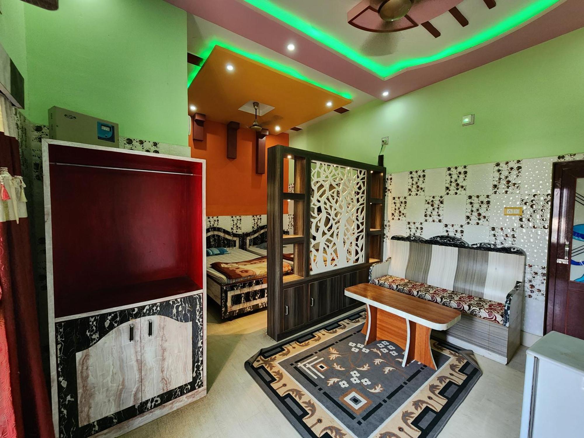 Hotel Shri Durga Baripada Bagian luar foto