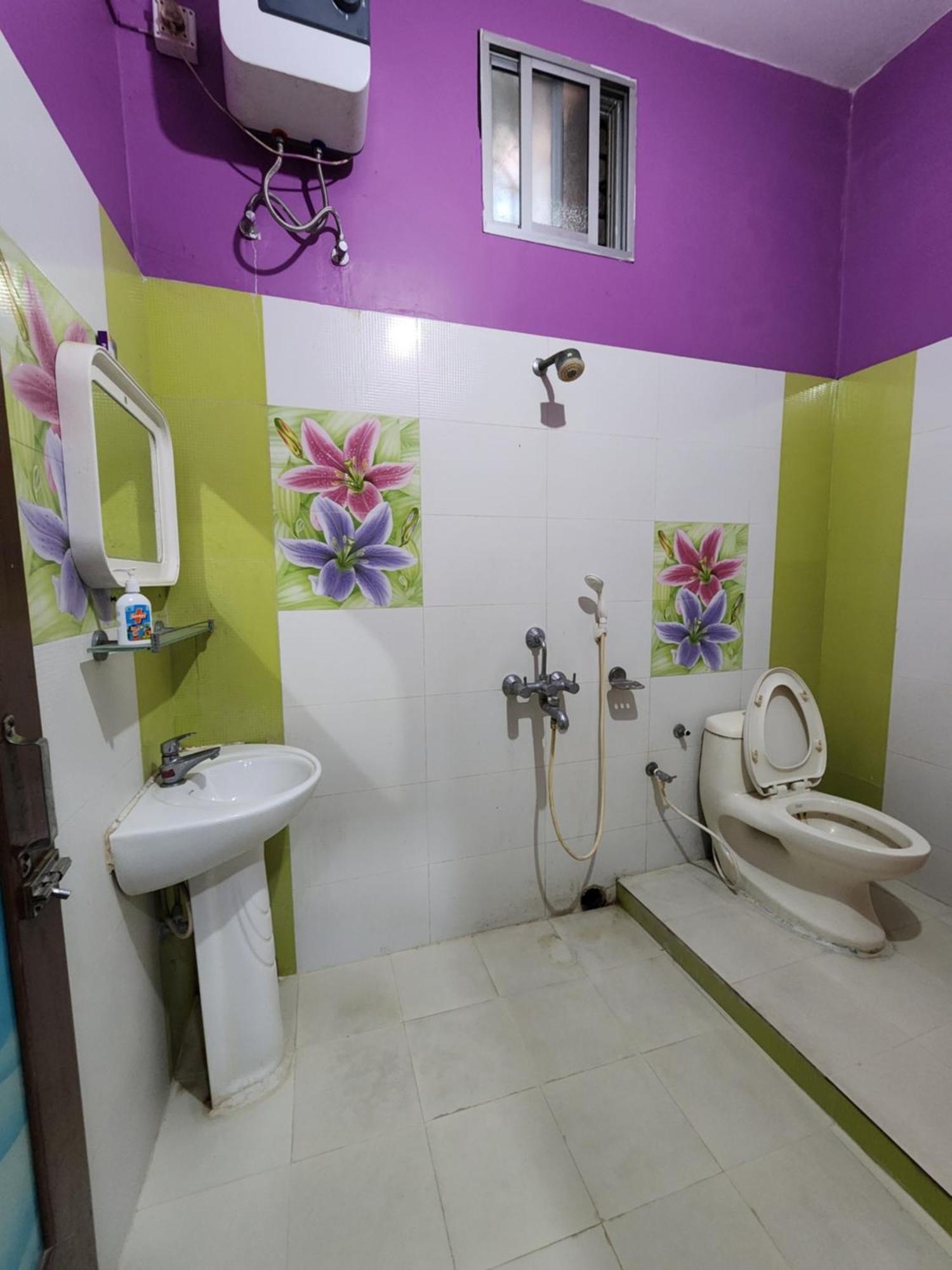 Hotel Shri Durga Baripada Bagian luar foto
